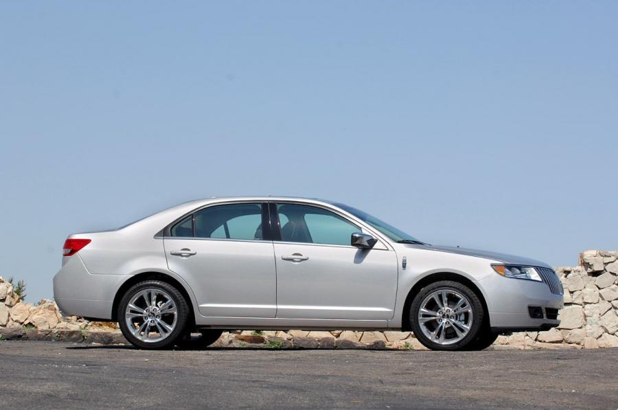  Lincoln MKZ 2010 года  (фото 44 из 211)